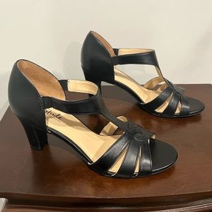 🖤 Lifestride Carmel Dress Sandals/Heels 🖤
